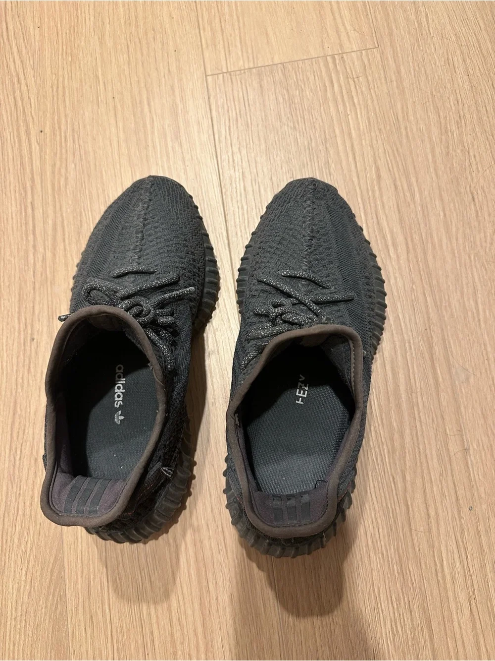 Yeezey 350 black Sneakers men size 8